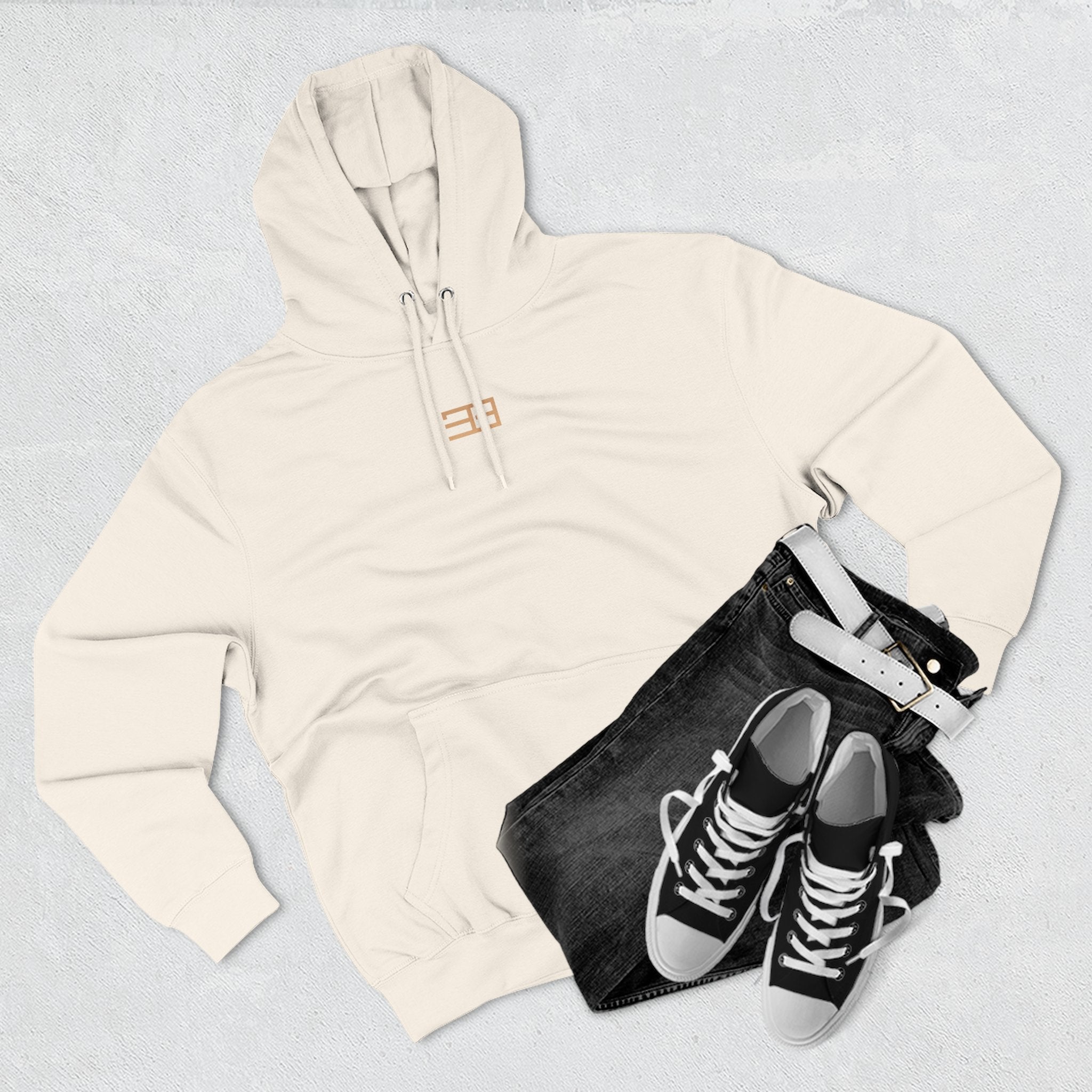 Minimal Logo Fleece Hoodie — Three-Panel Cozy Pullover