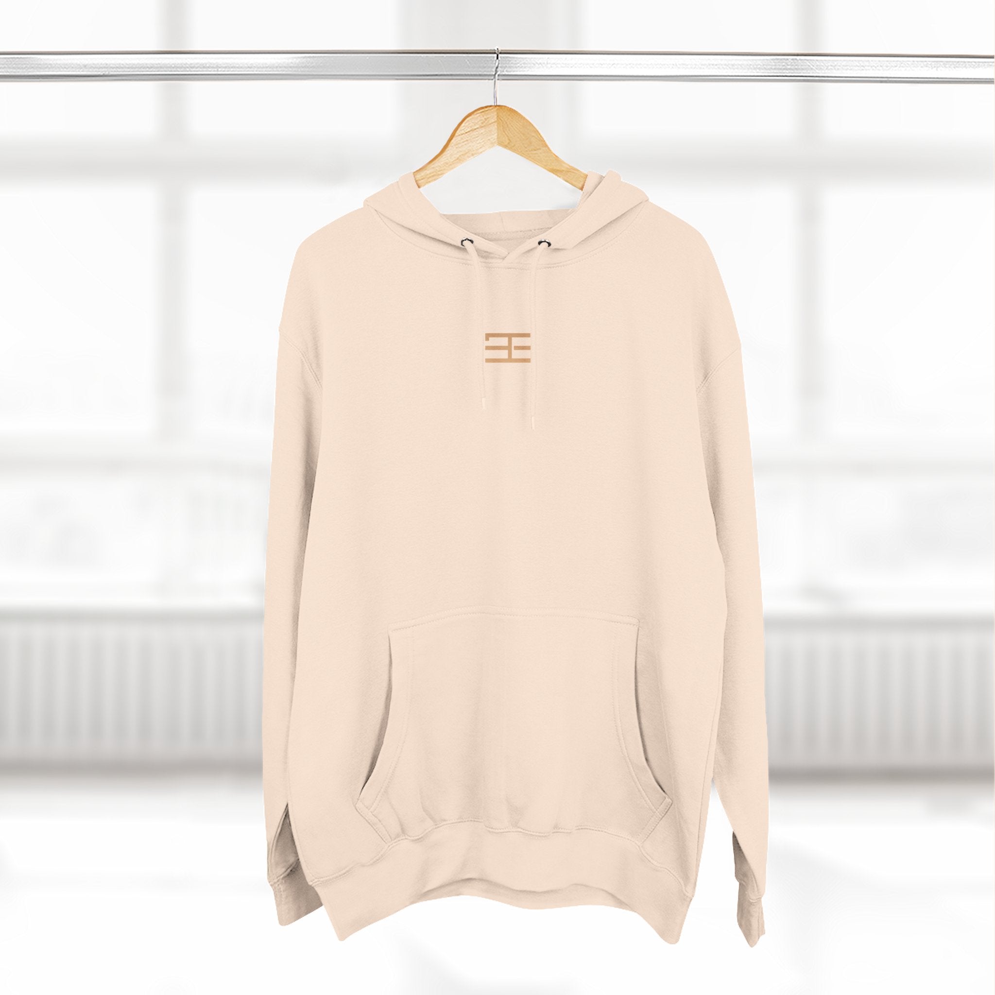 Minimal Logo Fleece Hoodie — Three-Panel Cozy Pullover